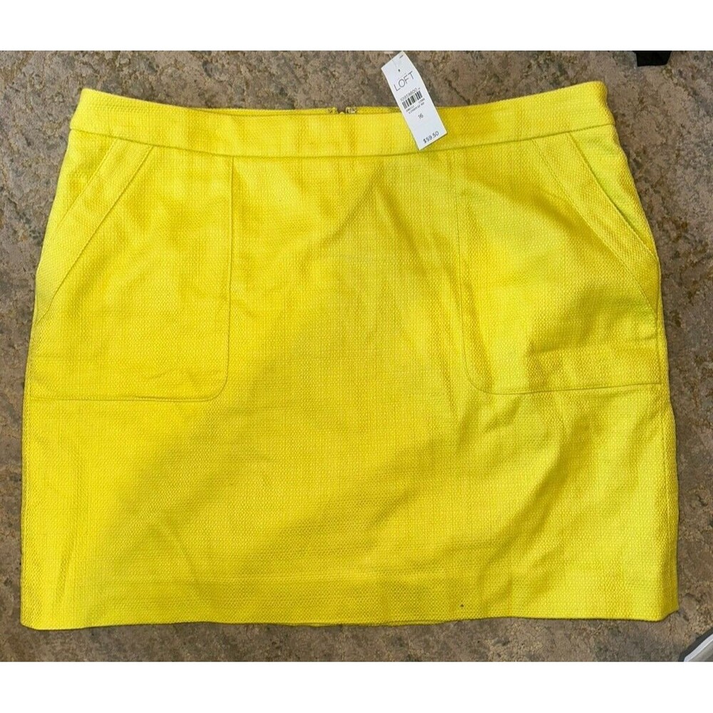 *NWT* size 16 LOFT  Green/yellow Neon straight/pencil skirt